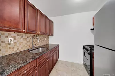 635 Coster Street, Bronx, NY 10474 - Photo 8