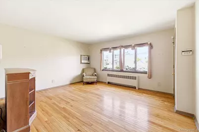 1329 Globe Avenue, Elmont, NY 11003 - Photo 4