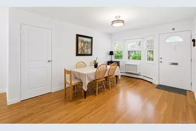 3902 Wilshire Lane #H02, Oakdale, NY 11769 - Photo 8
