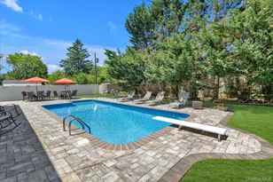 25 Arrowwood Ln, Melville, NY 11747 - Photo 24