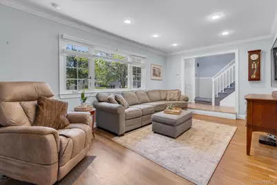 25 Arrowwood Lane, Melville, NY 11747 - Photo 4