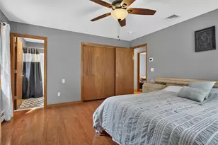 1019 Benjamin Vankeuren Dr, Pine Bush, NY 12566 - Photo 22