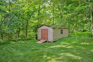 1019 Benjamin Vankeuren Dr, Pine Bush, NY 12566 - Photo 38