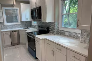 66 Delafield St, Poughkeepsie, NY 12601 - Photo 2