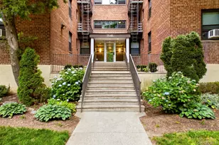 75-05 210, Oakland Gardens, NY 11364 - Photo 1