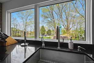 8 Idle Day Knoll, Centerport, NY 11721 - Photo 10