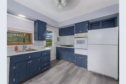 7 S Park Avenue, Nanuet, NY 10954 - Photo 4