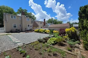248-41 Thebes Ave, Little Neck, NY 11362 - Photo 2