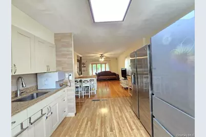 24841 Thebes Avenue, Little Neck, NY 11362 - Photo 8