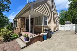 248-41 Thebes Ave, Little Neck, NY 11362 - Photo 6