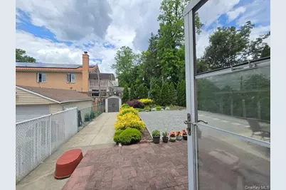 24841 Thebes Avenue, Little Neck, NY 11362 - Photo 12
