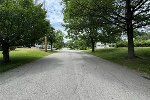 11 Lynbrook Rd, Poughkeepsie, NY 12603 - Photo 44