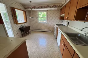 11 Lynbrook Rd, Poughkeepsie, NY 12603 - Photo 10