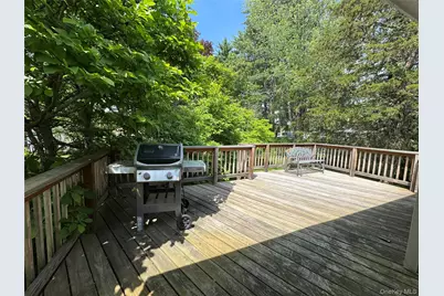 11 Lynbrook Road, Poughkeepsie, NY 12603 - Photo 14
