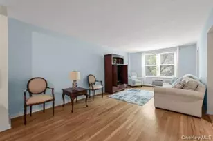 42-30 Douglaston Pkwy, Douglaston, NY 11363 - Photo 4