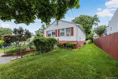 82 Riverdale Avenue, White Plains, NY 10607 - Photo 2
