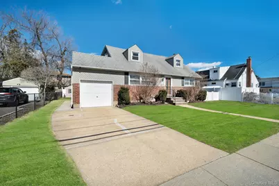 54 Cypress Avenue, Bethpage, NY 11714 - Photo 4