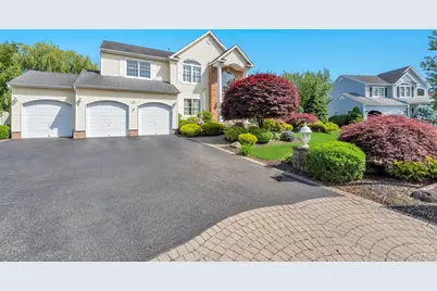 25 Yellow Top Lane, Smithtown, NY 11787 - Photo 4