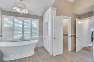 25 Yellow Top Ln, Smithtown, NY 11787 - Photo 28