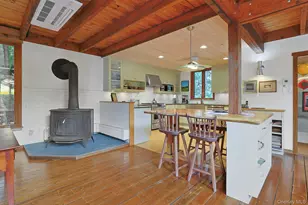 21 Hawkes Ave, Ossining, NY 10562 - Photo 10