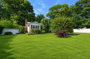 20 Loretta Ct, Coram, NY 11727 - Photo 4