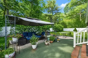 20 Loretta Ct, Coram, NY 11727 - Photo 6