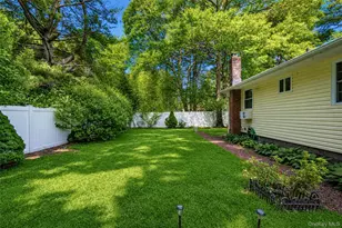 20 Loretta Ct, Coram, NY 11727 - Photo 12