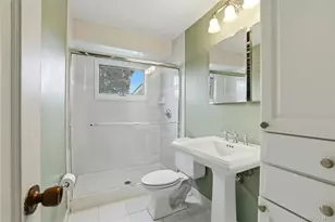 324 Coleridge St, Levittown, NY 11756 - Photo 18