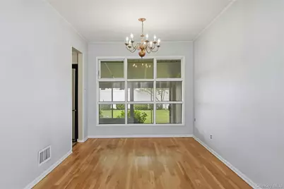 324 Coleridge Street, Levittown, NY 11756 - Photo 8