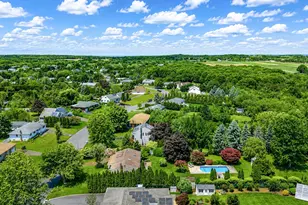 100 Donna Dr, Calverton, NY 11933 - Photo 16