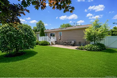 100 Donna Drive, Calverton, NY 11933 - Photo 6