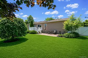 100 Donna Dr, Calverton, NY 11933 - Photo 6