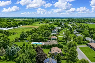 100 Donna Dr, Calverton, NY 11933 - Photo 18