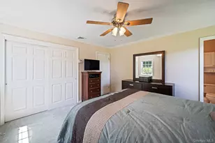 100 Donna Dr, Calverton, NY 11933 - Photo 30