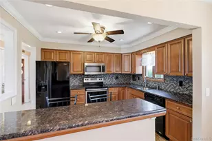20 Elm St, Massapequa, NY 11758 - Photo 24