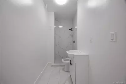 95 Buena Vista Avenue, Yonkers, NY 10701 - Photo 36