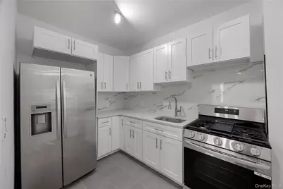 95 Buena Vista Avenue, Yonkers, NY 10701 - Photo 8