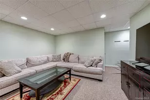 11 Annemarie Dr, Saint James, NY 11780 - Photo 32