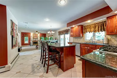 11 Annemarie Drive, Saint James, NY 11780 - Photo 10