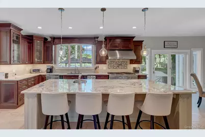 18 Cedar Lane, Setauket, NY 11733 - Photo 12