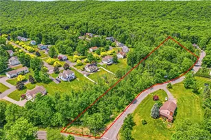 27 Van Tassel Ct, Highland Mills, NY 10930 - Photo 2