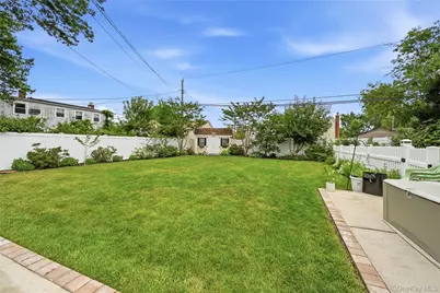 16 Harrow Lane, Levittown, NY 11756 - Photo 22