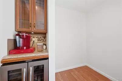 16 Harrow Lane, Levittown, NY 11756 - Photo 8