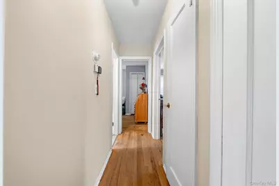 32 Broadway, New Hyde Park, NY 11040 - Photo 8