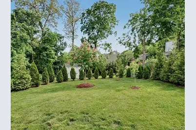 17 Gedney Way, White Plains, NY 10605 - Photo 20
