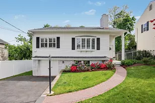 17 Gedney Way, White Plains, NY 10605 - Photo 2