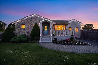 36 Lumur Drive, Sayville, NY 11782 - Photo 2