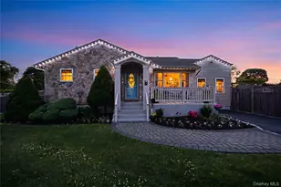 36 Lumur Dr, Sayville, NY 11782 - Photo 2