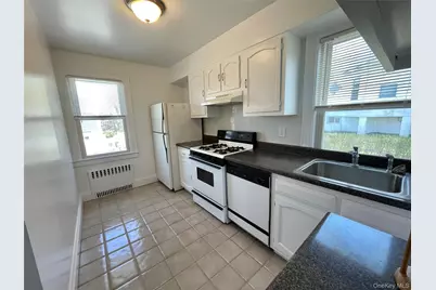 175 Woodruff Avenue #2nd Floor, Scarsdale, NY 10583 - Photo 8