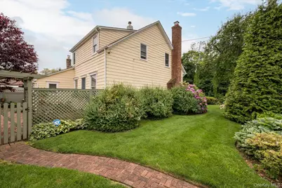 63 Cedar Road, Westbury, NY 11590 - Photo 26